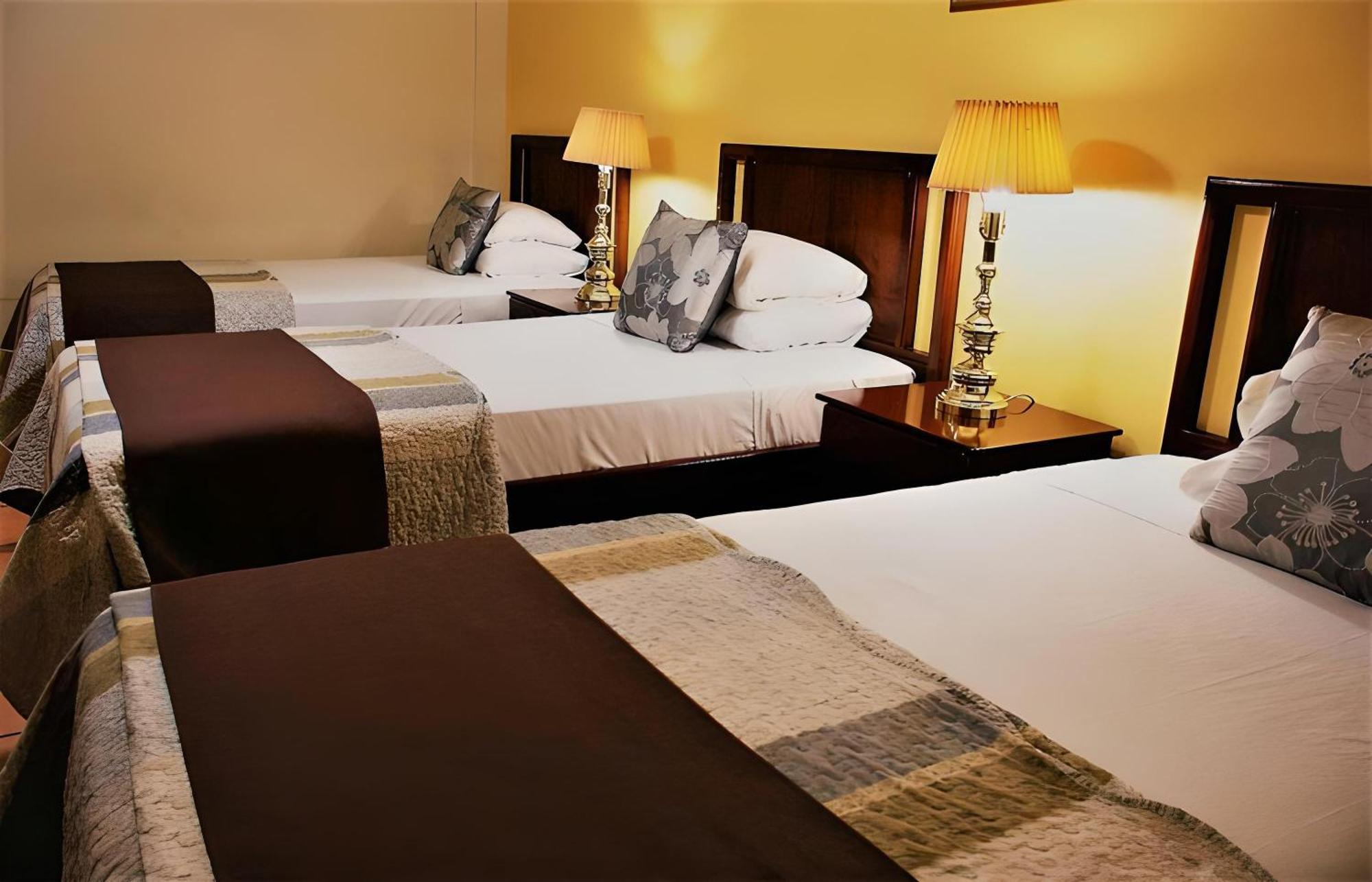 Hotel Puerta Del Sol - San Jose Airport Eksteriør billede