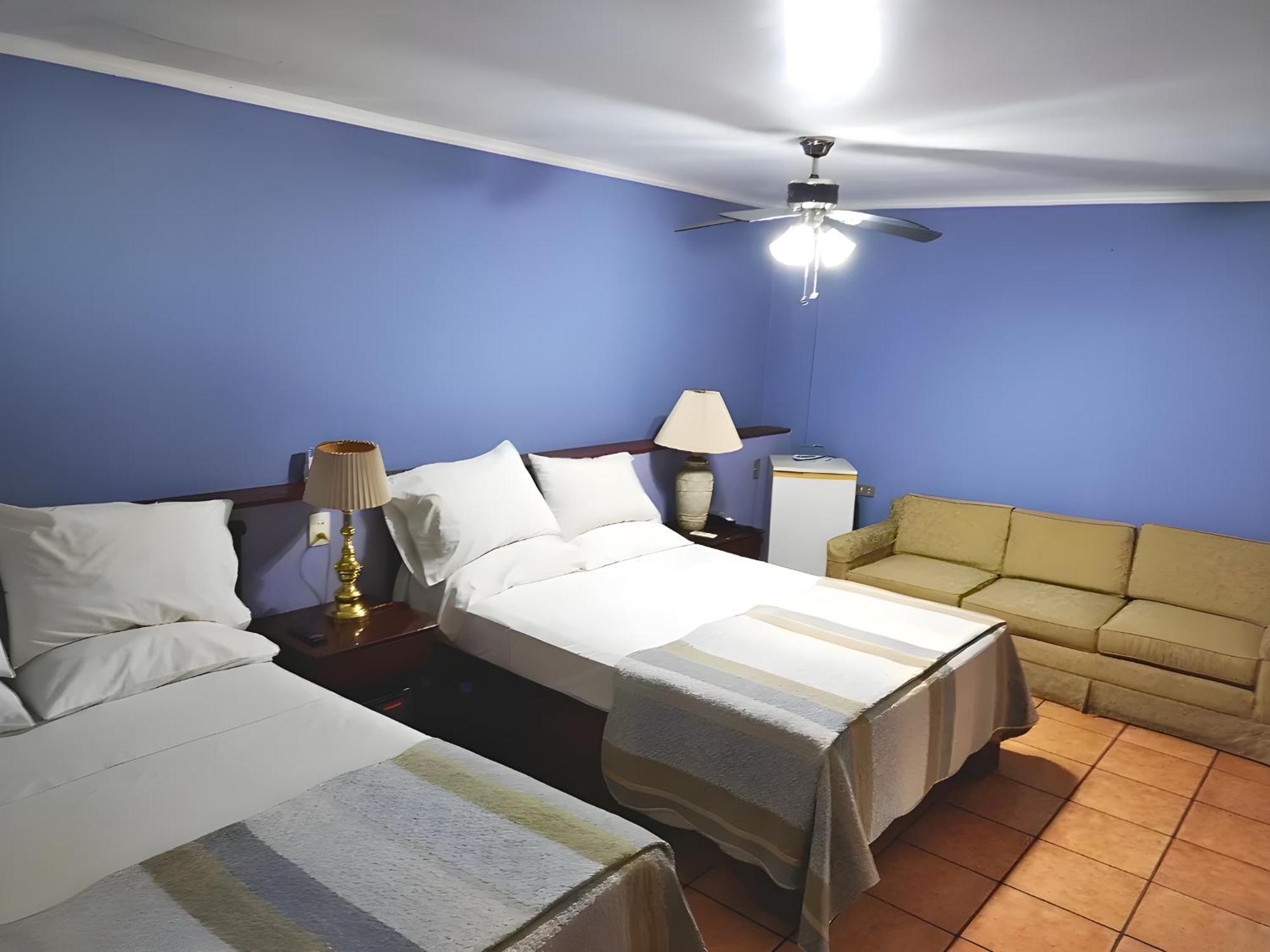 Hotel Puerta Del Sol - San Jose Airport Eksteriør billede